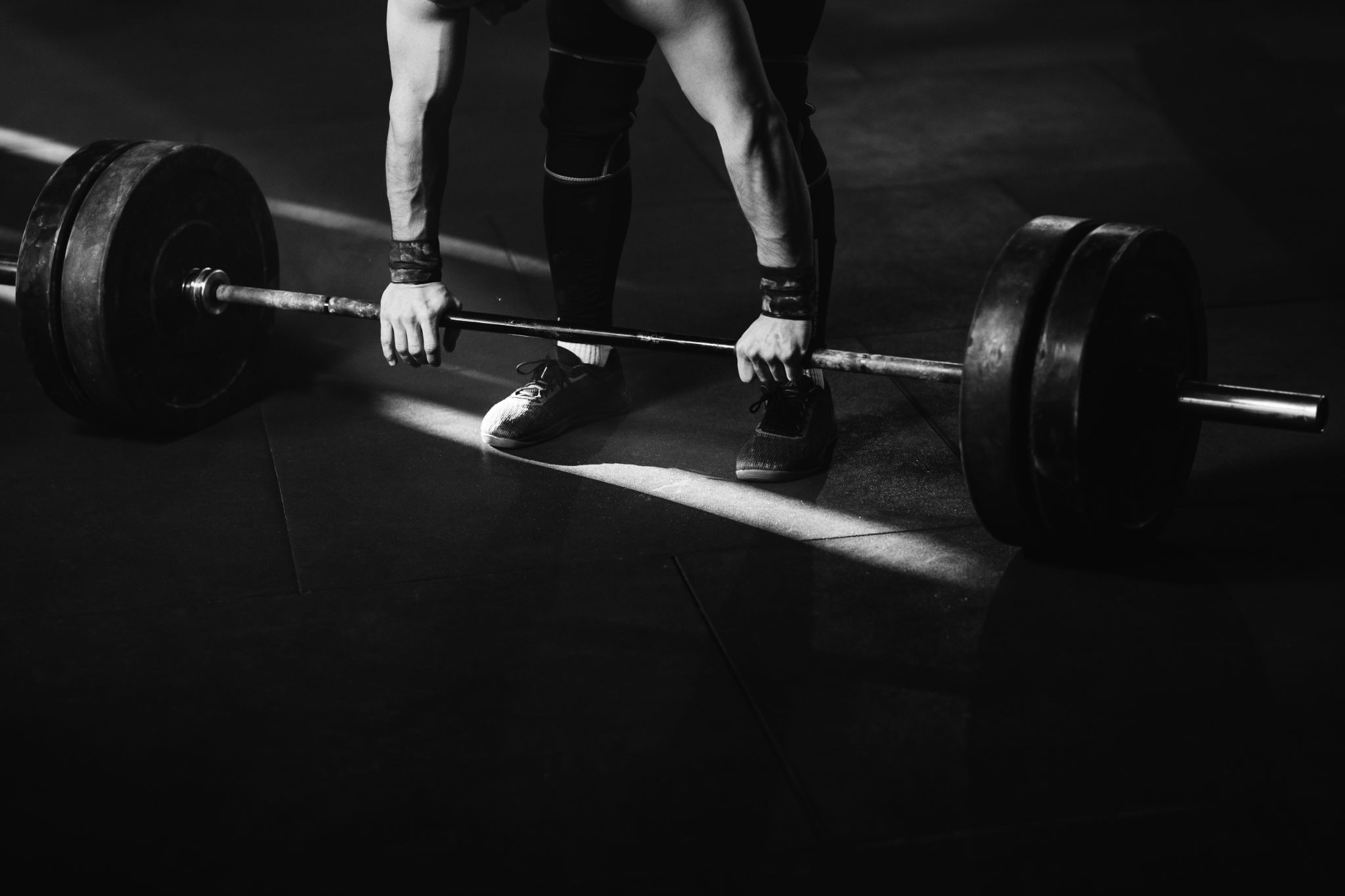 strongman vs weightlifting